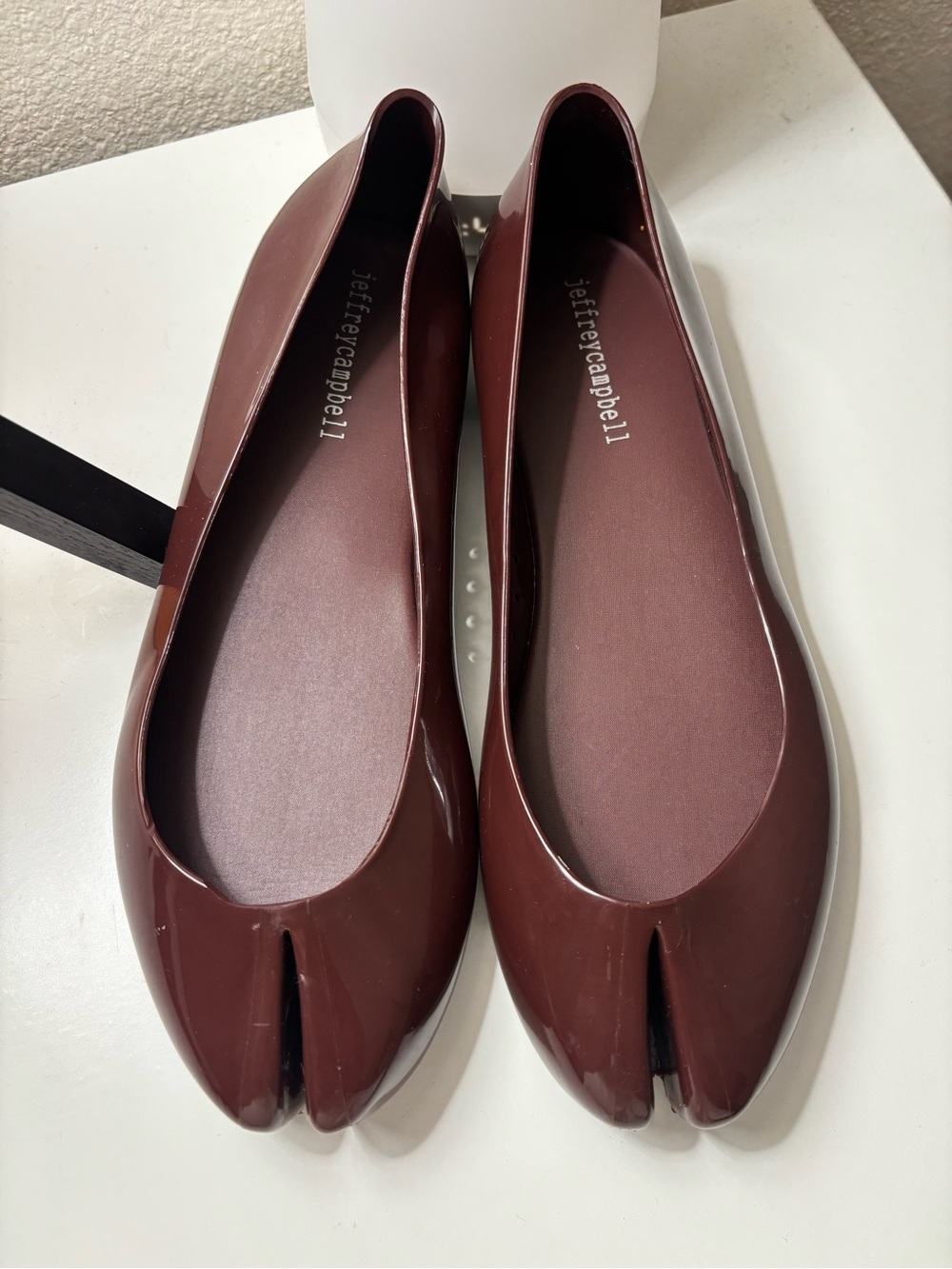 Jeffrey Campbell Women's Burgundy Split-Toe Ballet Flats NWOT